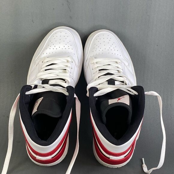 Nike Air Jordan 1 Retro Mid Chicago White Black Gym Red mens size  10 - Picture 10 of 10